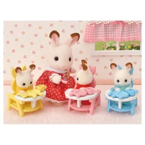 Epoch D’Enfance 5532 Triplés Lapin Chocolat Et Accessoires Puériculture – Sylvanian Families 11