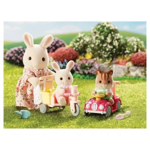 Epoch D’Enfance 5040 – Tricycle Et Mini Voiture Bébés – Sylvanian Families 9