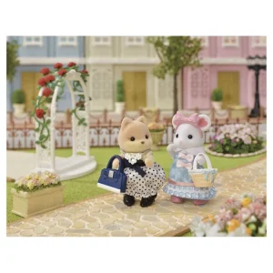 Epoch D’Enfance 5541 – Sylvanian Families – Valisette De Mode Et Grande Soeur Chien Caramel 16