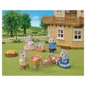 Epoch D’Enfance 5637 Les Frères Et Sœurs Husky Et Leur Tandem – Sylvanian Families 18